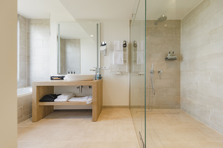Bathroom 5, Arborea Marina Resort Neustadt, Ostholstein