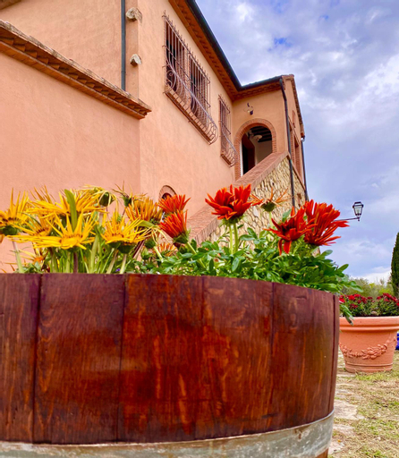 Villa Cresci con piscina, Livorno