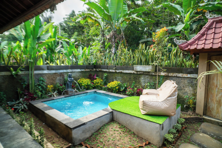 Swimming Pool 24