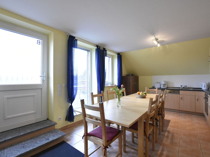 Others 4, 5-zimmer-ferienunterkunft in Zierow mit Garten, Nordwestmecklenburg
