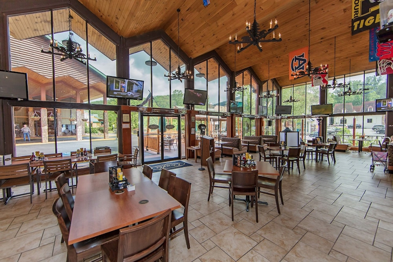 Food & Drinks 4, River Terrace Resort & Convention Center, Sevier
