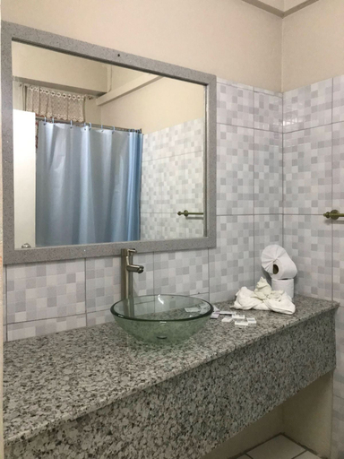 Bathroom 3, Bay Heights Bed and Breakfast
