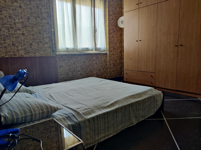 Bedroom 2, Top-Location-bright-fastWI-FI, Genova