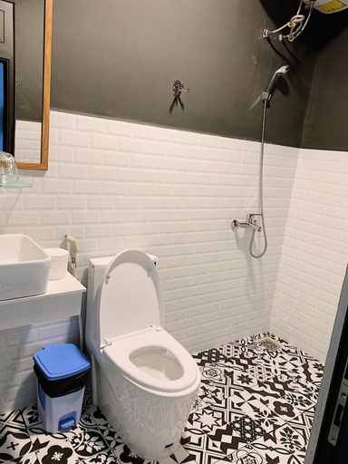 Bathroom 2, The Fuji Villa, Đà Lạt