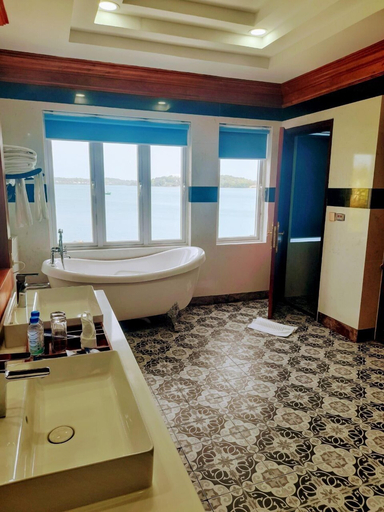 Bathroom 4, Try Palace Resort Sihanoukville, Sihanoukville