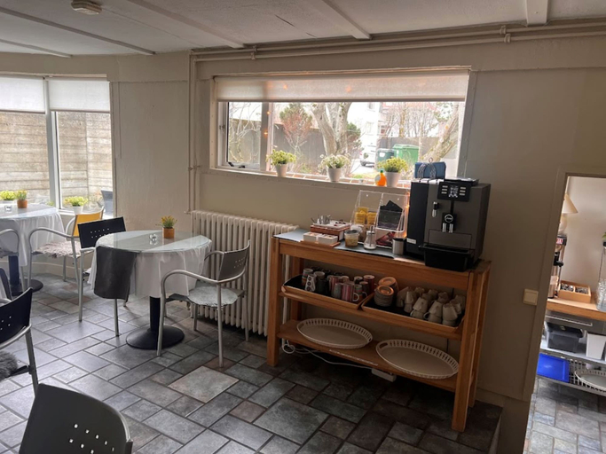 Food & Drinks 5, Snorri's Guesthouse, Reykjavík