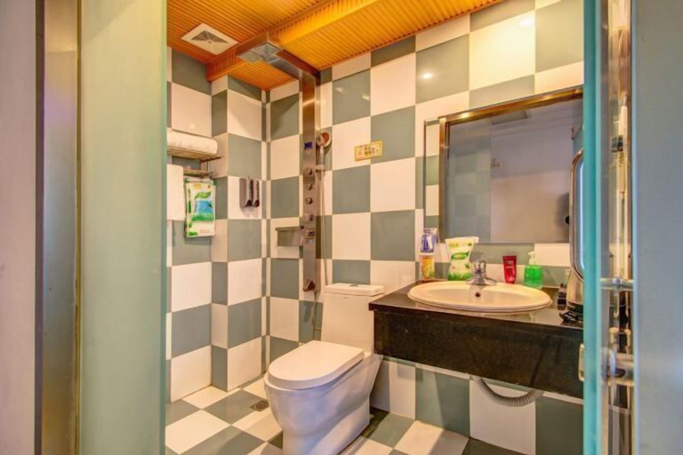 Bathroom 3, Weige Hotel (Daqing East Station Xingyao Tiandi Life Center), Daqing
