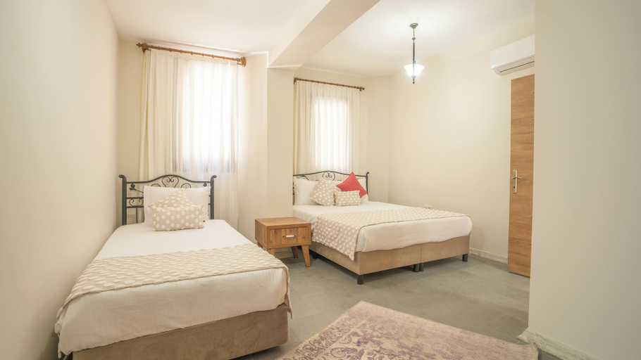 Bedroom 3, Villa Marine Hotel, Ula