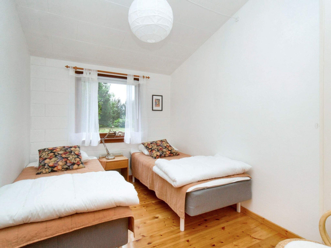 Bedroom 4, 6 Person Holiday Home in Dronningmolle, Gribskov