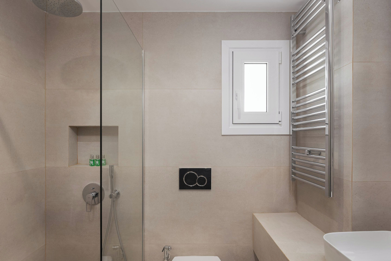 Bathroom, The Vouliagmeni Penthouse, Attica