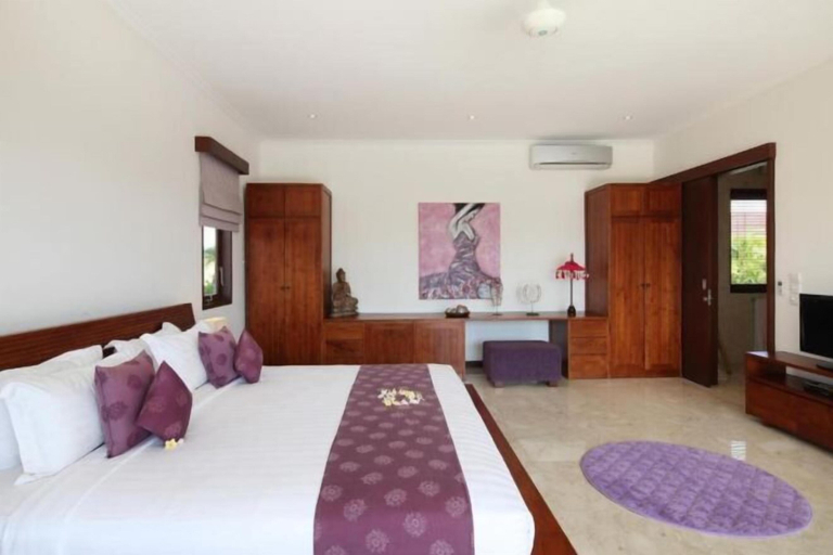 Bedroom 26