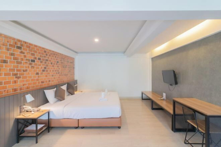 Bedroom 24