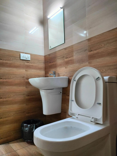 Bathroom 4, Kings Fort Rooms Thrippunithura, Ernakulam