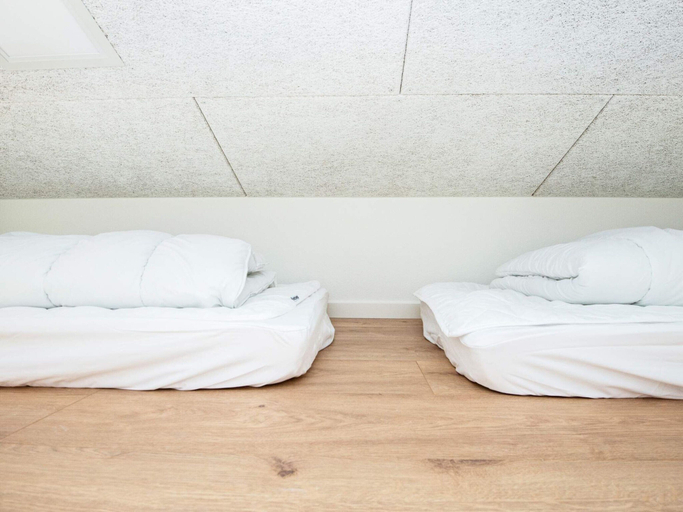 Bedroom 2, 5 Star Holiday Home in Ansager, Varde