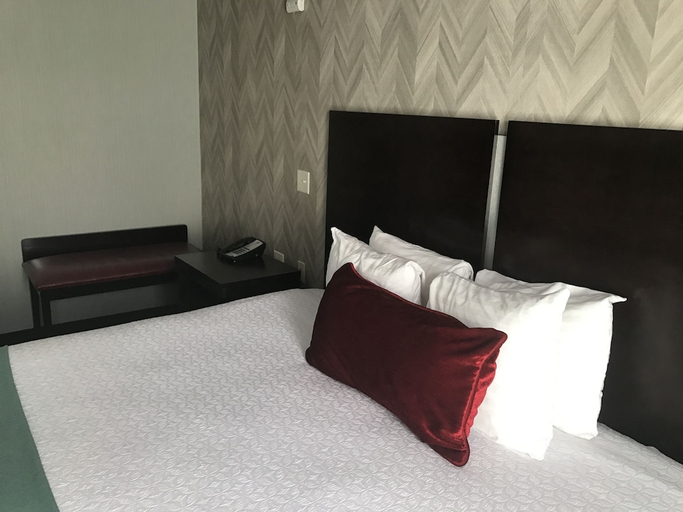 Bedroom 4, Best Western Plus Gallup Inn & Suites, McKinley