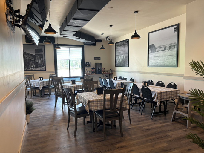 Food & Drinks 5, Ramada by Wyndham Estevan, Division No. 1