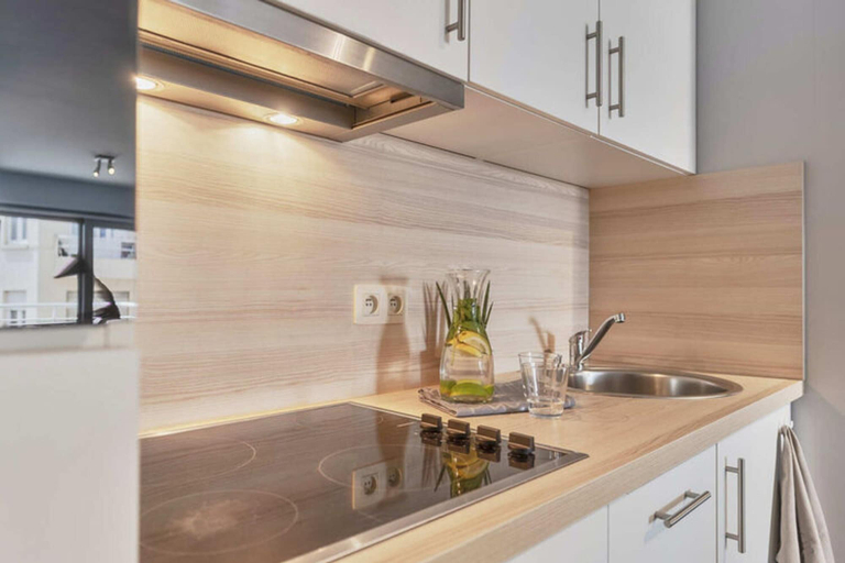 Private kitchen 2, Stunning Seaview Apartment With Balcony, West-Vlaanderen