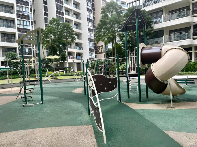 Family & Kids, Danga Bay 2BR w PoolView Balcony, Johor Bahru