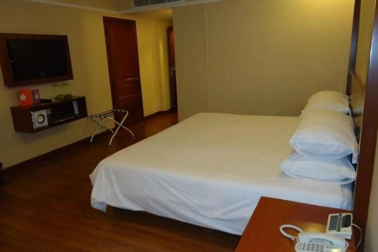 Bedroom 17