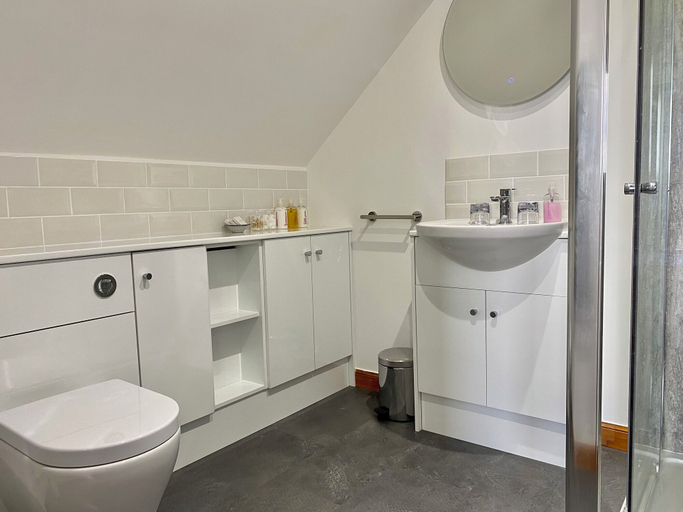 Bathroom 3, Cleadail Guest House, Highland