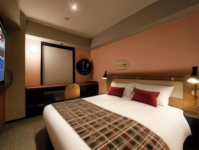 Bedroom 12