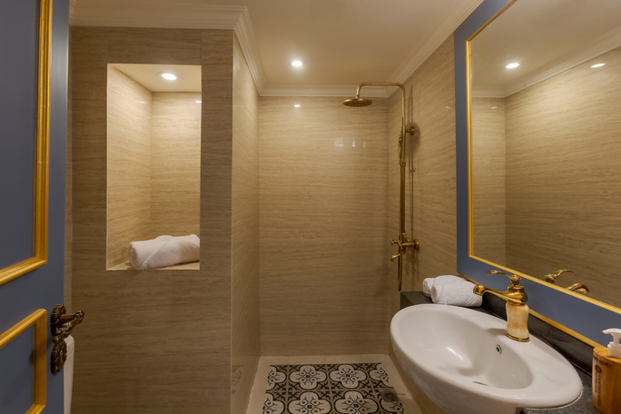 Bathroom 5