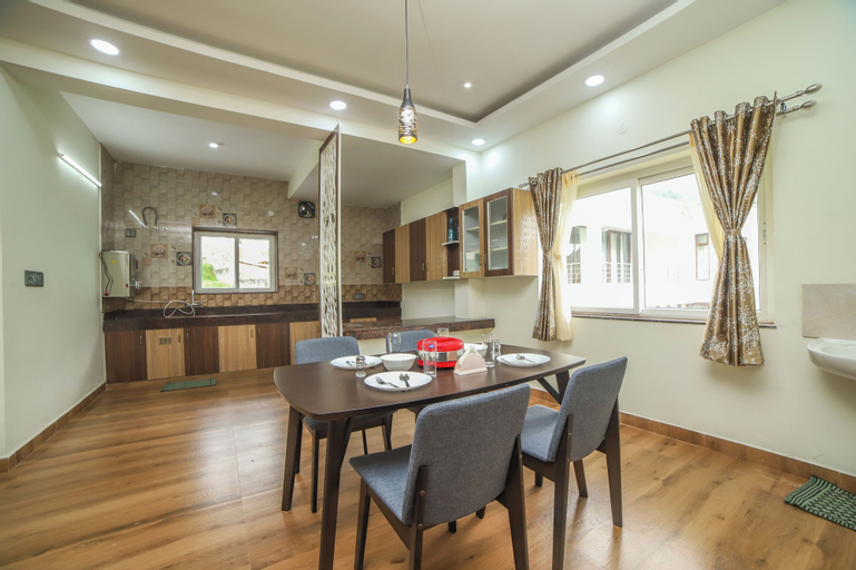 Dining Room 5