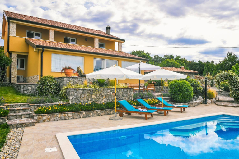 5, *****Pool house with beautiful seaview,big garden and old tavern*****, Rijeka
