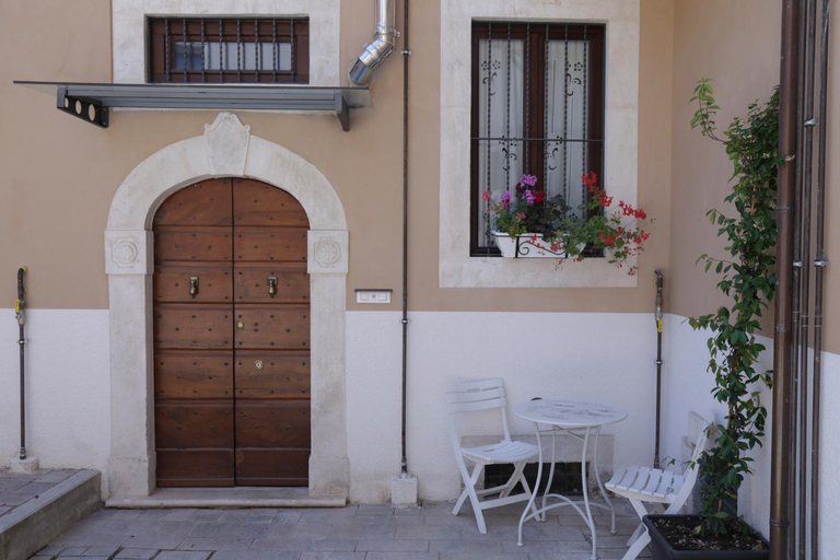 Others 3, B&B Interno SG, L'Aquila
