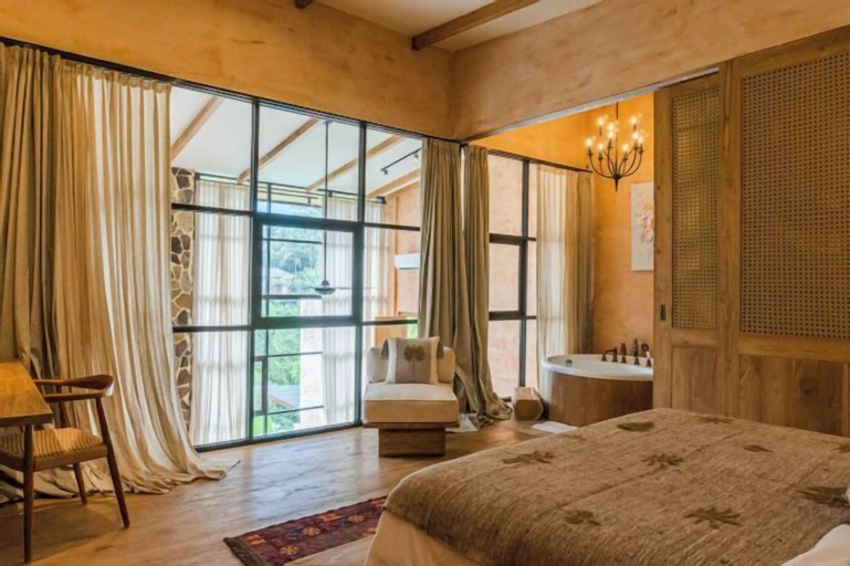 Bedroom 25