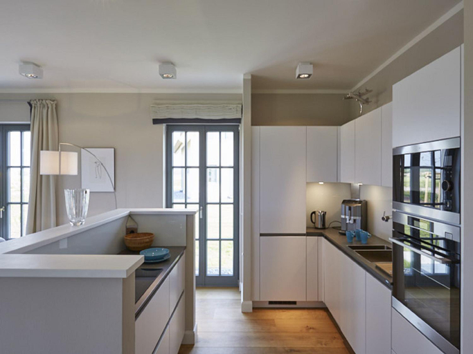 Others 3, Reetland am Meer - Luxus Reetdachvilla mit 3 Schlafzimmern, Sauna und Kamin E23, Vorpommern-Rügen