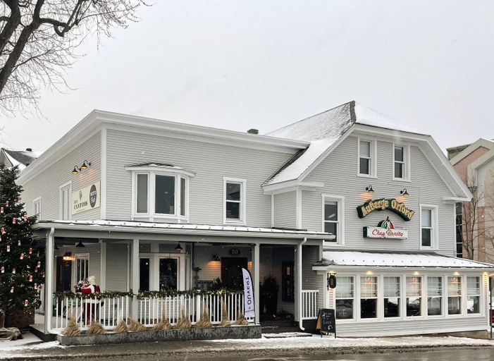Exterior & Views, Auberge des Cantons, Memphrémagog