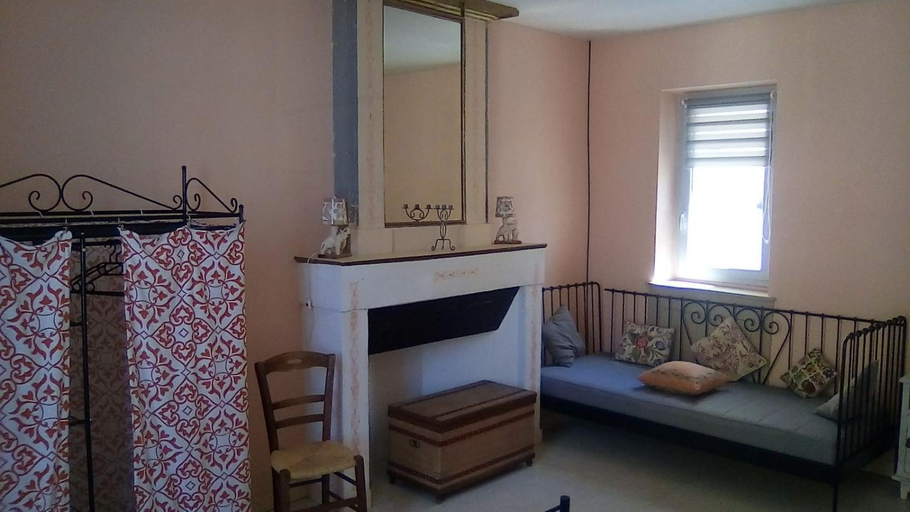 Bedroom 2, L'arbrissel, Maine-et-Loire