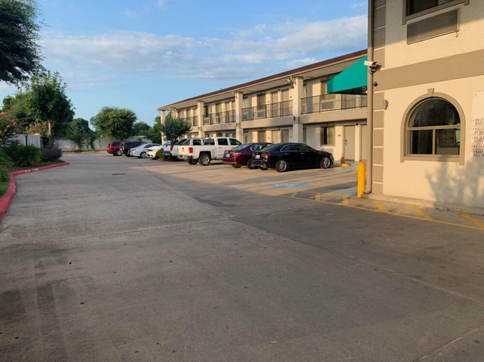 Exterior & Views 2, LUXURY INN, Houston