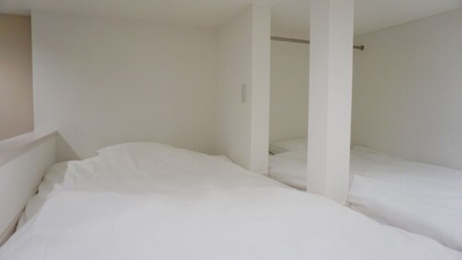 Bedroom 4, Trip Pod Tojin-Machi A, Fukuoka