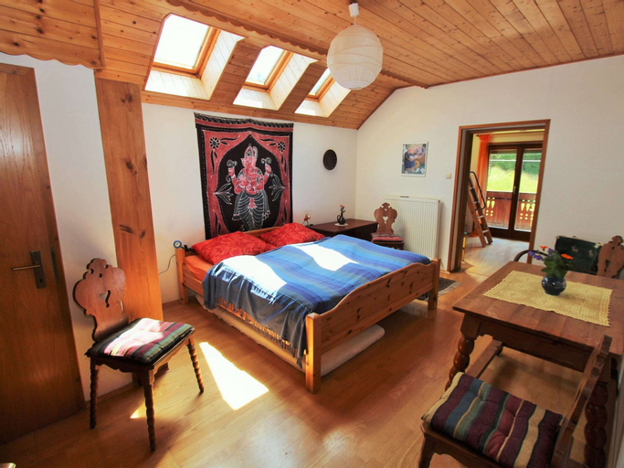 Bedroom 2, Apartment in Koettmannsdorf near bathing lake, Klagenfurt Land