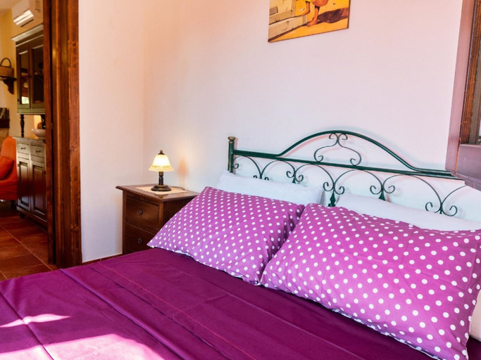Bedroom 2, Belvilla by OYO Serena Maria, Lecce