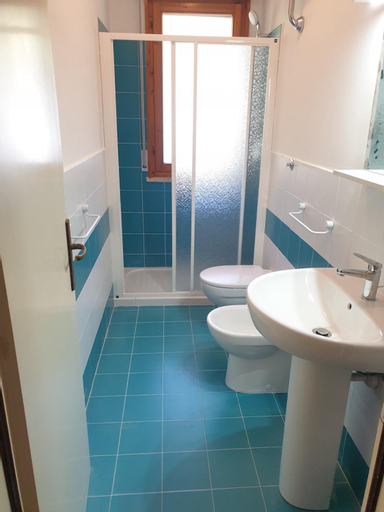 ISA-Holiday Homes in Marina di Bibbona from 400 to 900 m from the beach, apartments 6 beds with priv, Livorno