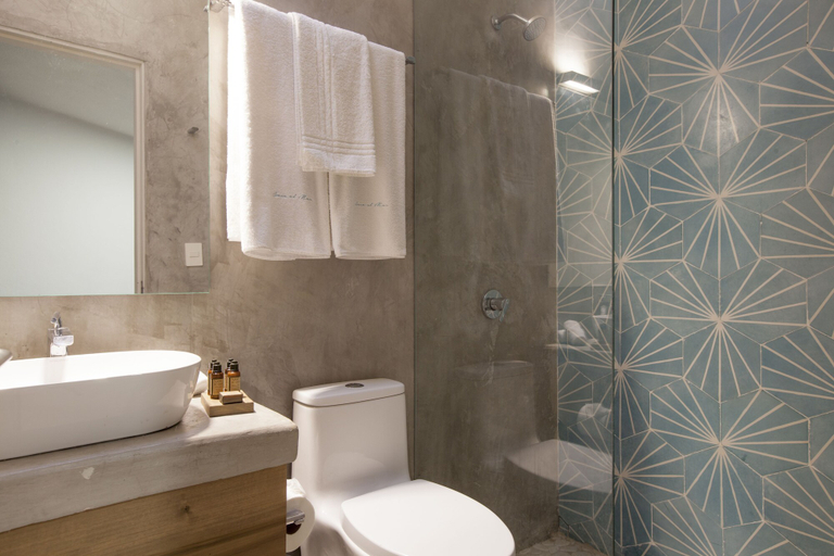 Bathroom 4, Casa al Mar, La Paz