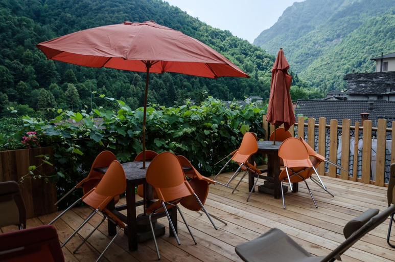 Others 5, Albergo La Pace, Cuneo