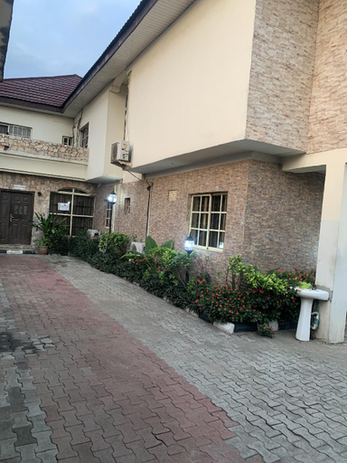Entrance, Trivoli Residence & Hotels, Mushin