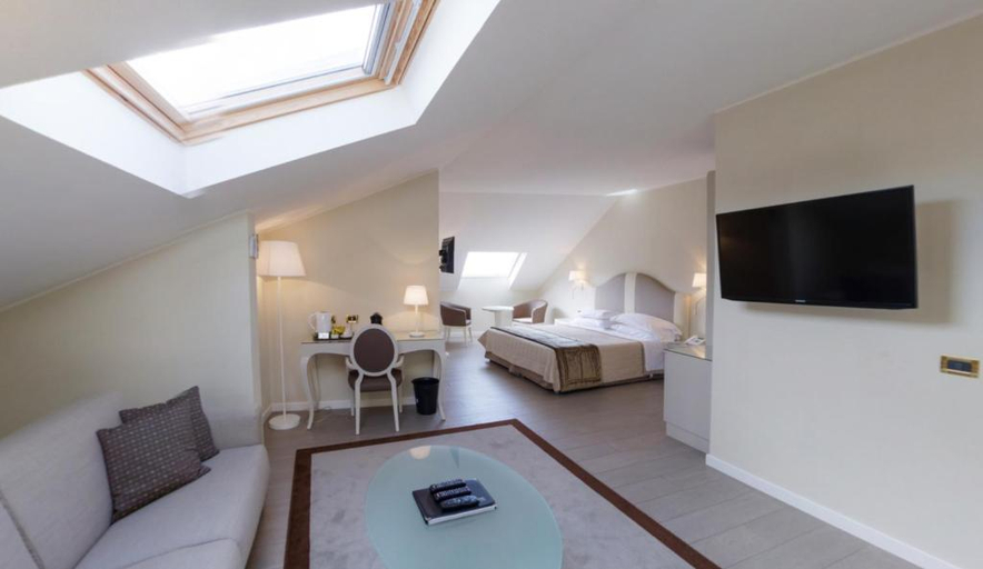 Bedroom 16