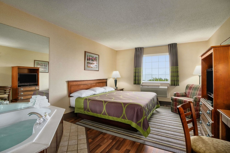Bedroom 3, Super 8 by Wyndham Grayville, White