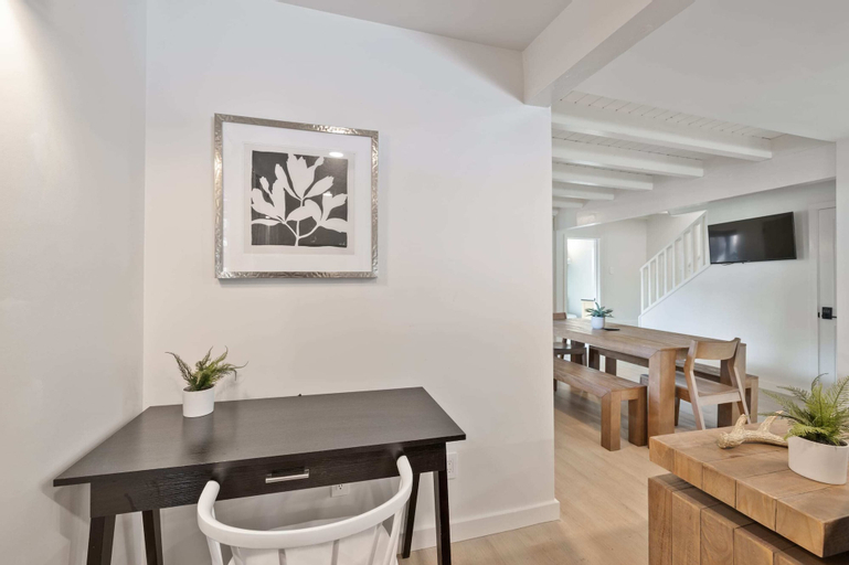 Dining Room 22