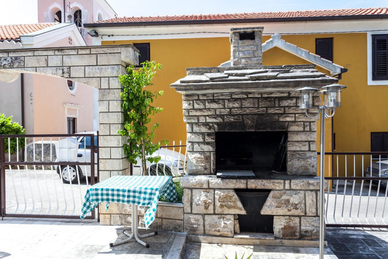 Others 4, Villa Croatia, Zadar