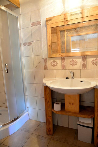 Bathroom 3, Wczasowisko Miedzywodzie, Kamień