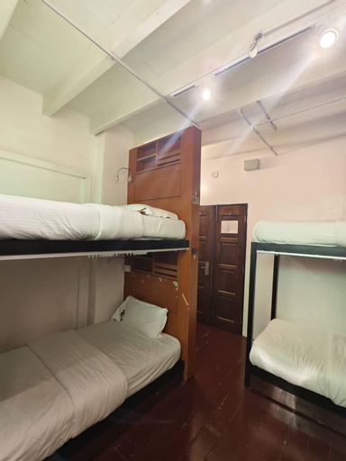 Bedroom 28