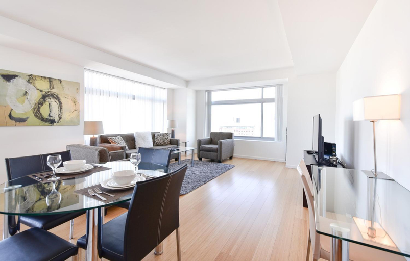 Food & Drinks 5, Global Luxury Suites at Kendall West, Cambridge