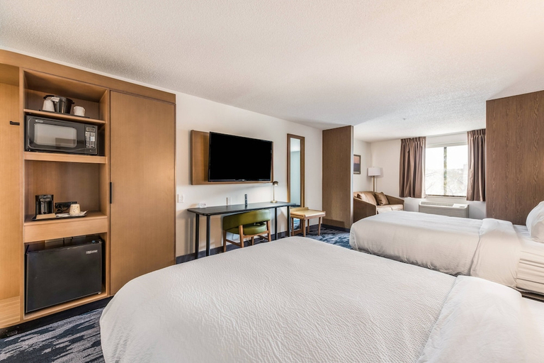 Bedroom 2, Fairfield Inn Suites Greensboro Coliseum Area, Guilford