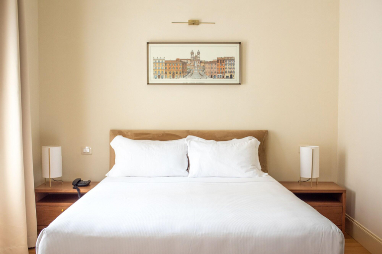 Bedroom 3, Sentho, Roma